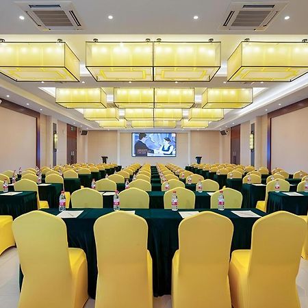 Vienna Hotel Guangxi Wuzhou High-Tech Екстериор снимка