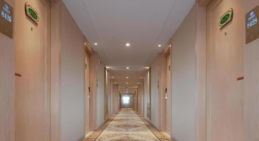 Vienna Hotel Guangxi Wuzhou High-Tech Екстериор снимка